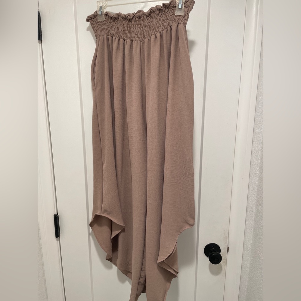 Bucket List wide legged pants - handkerchief hem taupe XL (18)